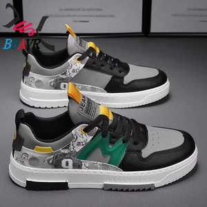 Nouvelles chaussures décontractées pour hommes, baskets basses inspirées de l'anime, légères et respirantes avec doublure en maille pour le printemps, l'automne et l'hiver - Product Image 1