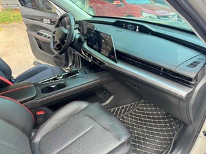 Changan <span class=keywords><strong>Auchan</strong></span> Z6 fabriqué en Chine pas cher voiture d'occasion essence caméra arrière toit ouvrant panoramique siège électrique transmission automatique 2.0T - Product Image 4