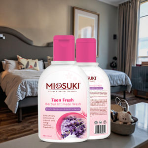 Miosuki Teen Confidence Wash Fórmula fresca a base de hierbas Cuidado íntimo suave Higiene adolescente Solución de frescura natural 125ml - Product Image 1