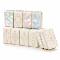 Ensemble de mahjong américain haut de gamme, finition nacrée avec des tuiles à motifs dorés, pour les soirées de jeu en famille et les rassemblements chaleureux