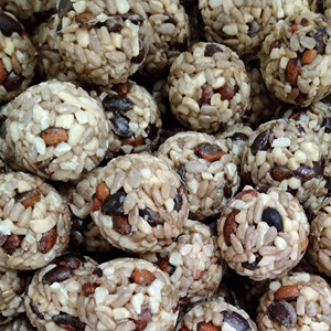 Boule de graines Snack de haute qualité pour petits animaux - Product Image 3