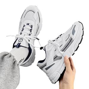 <span class=keywords><strong>Scarpe</strong></span> Casual estive <span class=keywords><strong>bianche</strong></span> <span class=keywords><strong>da</strong></span> uomo per il Campus universitario Outdoor <span class=keywords><strong>basket</strong></span> sportive sportive stringate in maglia traspirante - Product Image 5
