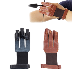 Protège-doigts professionnel en cuir de vachette pour tir à l'arc, protection à 3 doigts avec sangle Velcro réglable pour la chasse et les sports de tir - Product Image 1