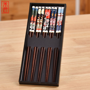Palillos puntiagudos de estilo japonés al por mayor de fábrica, 5 pares por caja de regalo, de madera, creativos con diseño de gato de dibujos animados, para el hogar - Product Image 5
