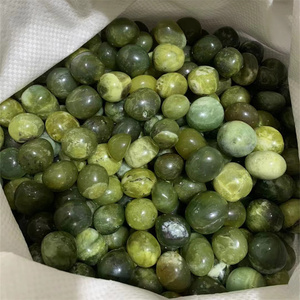 Natural Crystals Wholesale 20-30mm Green Xiuyan <strong>Jade</strong> Crystal Tumbled <strong>Stones</strong> for Gift - Product Image 5