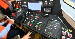 Nouveau bateau électrique à coque en fibre de carbone / bateau de patrouille portuaire avec conformité CE, <span class=keywords><strong>navire</strong></span> <span class=keywords><strong>commercial</strong></span> chinois - Product Image 6
