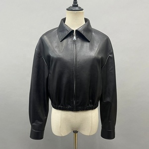 2024 vendita calda <span class=keywords><strong>giacca</strong></span> corta Bomber con cerniera tinta unita <span class=keywords><strong>in</strong></span> <span class=keywords><strong>moto</strong></span> da <span class=keywords><strong>donna</strong></span> <span class=keywords><strong>giacca</strong></span> di vera <span class=keywords><strong>pelle</strong></span> di pecora - Product Image 3