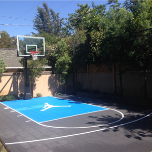 Piso Deportivo Modular <span class=keywords><strong>de</strong></span> PP <span class=keywords><strong>de</strong></span> Alta Resistencia para Canchas <span class=keywords><strong>de</strong></span> Baloncesto <span class=keywords><strong>al</strong></span> <span class=keywords><strong>Aire</strong></span> <span class=keywords><strong>Libre</strong></span>, Fácil <span class=keywords><strong>de</strong></span> Instalar en el Patio Trasero, Personalizable y Encajable - Product Image 2