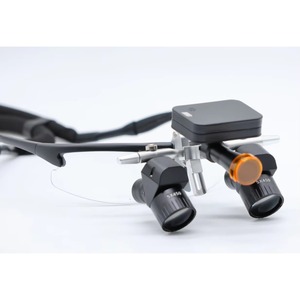 แว่นขยายสำหรับผ่าตัดทางทันตกรรม กำลังขยาย 5 เท่า พร้อมไฟ LED 5 วัตต์ - Product Image 6