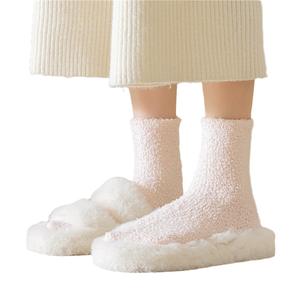 Chaussettes en gros de haute qualité qui ne perdent pas les cheveux couleur unie Macaron couleur corail polaire chaussettes pour femmes chaussettes de couchage en peluche - Product Image 5