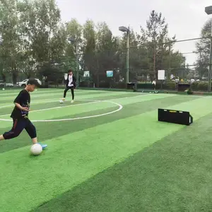Peralatan latihan sepak bola papan Rebound kepadatan tinggi polietilen sepak bola melewati dinding