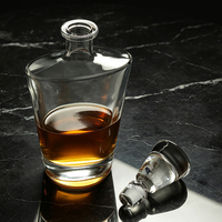 Ensemble de carafe à whisky en cristal sans plomb de qualité supérieure de 24,6 oz, base unique, bouchon de bouteille haut de gamme pour spiritueux, vin et liqueurs