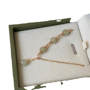 Collier réglable en jade de Hotan naturel enveloppé d'or 14 carats fait à la main, délicat, chaud et humide avec un motif luxueux pour un petit public - Product Image 5