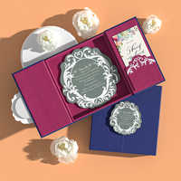 Cartes d'invitation de mariage personnalisées de luxe avec couverture en velours et estampage à chaud