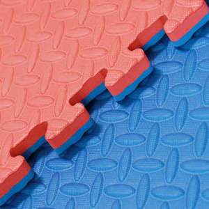 在庫ありインターロッキングマット1m x 1mジム用フロアマット柔道・格闘技用クッションフロアマット - Product Image 1