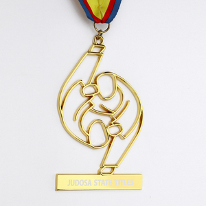 Médaille de défi vierge fabriquée en Chine, médaille en métal doré 3D, récompense de marathon, médailles de sport en bronze avec rubans - Product Image 2