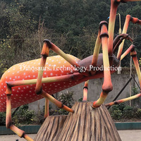 Animatronics d'araignées jaunes et rouges faites à la main à vendre ou modèle d'insecte géant pour parc forestier à thème