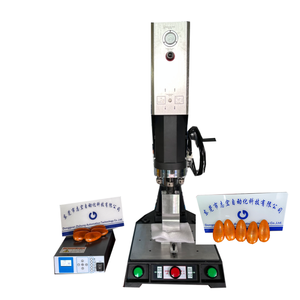 Machine de soudage par ultrasons 15K 2600W facile <span class=keywords><strong>à</strong></span> utiliser Machine de soudage par ultrasons en <span class=keywords><strong>plastique</strong></span> <span class=keywords><strong>à</strong></span> carte de dalle de sport ABS - Product Image 3