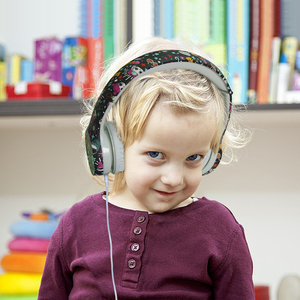 <span class=keywords><strong>Cuffie</strong></span> <span class=keywords><strong>per</strong></span> bambini con brevetto <span class=keywords><strong>per</strong></span> bambini di buona vendita con <span class=keywords><strong>cuffie</strong></span> <span class=keywords><strong>per</strong></span> bambini cablate <span class=keywords><strong>per</strong></span> regalo di natale <span class=keywords><strong>cuffie</strong></span> <span class=keywords><strong>per</strong></span> bambini adorabili <span class=keywords><strong>per</strong></span> ragazze e ragazzi - Product Image 4