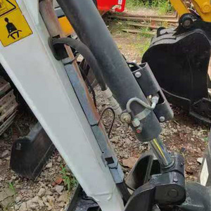 Mini-excavatrice Bobcat E20 d'occasion, 2 tonnes, excavatrice compacte à chenilles, bon état - Product Image 5