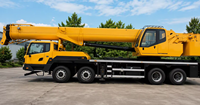 Grue mobile sur camion LTC1000L6, moment de levage de 3637 kN.m, portée des stabilisateurs de 8,1 m