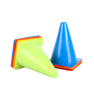 Qiqiang 23cm PE PVC <strong>Cones</strong> 9 Inches Multiple Colors Square Bottom Football Obstacle with Custom Logo Bucket - Product Image 1