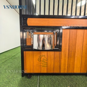 ชุดคอกม้าสำเร็จรูปราคาไม่แพงแผงหน้าประตูบานเลื่อนพร้อมแผงป้อนแบบกำหนดเองทนทานคอกม้าสำเร็จรูป - Product Image 4