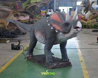 Modèle de dinosaure animatronique Triceratops de 4 m, fabriqué à la main en silicone et acier, télécommandé, pour une utilisation en intérieur/extérieur dans les parcs d'aventure et les centres commerciaux