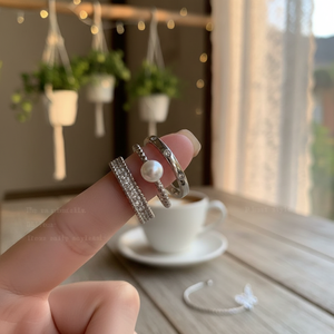 Vendita calda di tendenza moda moda farfalla anelli di perle elegante stile Boho Punk per ragazze all'ingrosso disponibile - Product Image 2