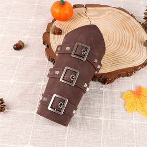 Pelindung Lengan Abad Pertengahan dari Kulit Imitasi, Pelindung Pergelangan Tangan Viking Berpaku 3 Tali untuk LARP & Cosplay - Product Image 5