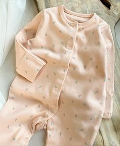 Adorable <span class=keywords><strong>pyjama</strong></span> bébé à pieds à motifs floraux <span class=keywords><strong>Pyjama</strong></span> bébé à pieds vintage à motifs floraux Vert clair Imprimé rose Combinaison bébé - Product Image 2