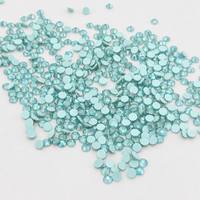Strass en verre Aquamarine Radiant Lustrous Ocean Tone, écologiques, thermocollants pour vêtements, tenues de plage, été