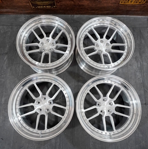 Aluminium velgen 15 <span class=keywords><strong>16</strong></span> 17 18 19 20 21 22 24 26 28 30 inch 3-delige personenauto velgen klassieke 3-delige gesmede velgen - Product Image 2