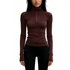 Haut côtelé à col roulé et demi-zip pour femme - T-shirt moulant décontracté à manches longues en maille tendance - Product Image 5