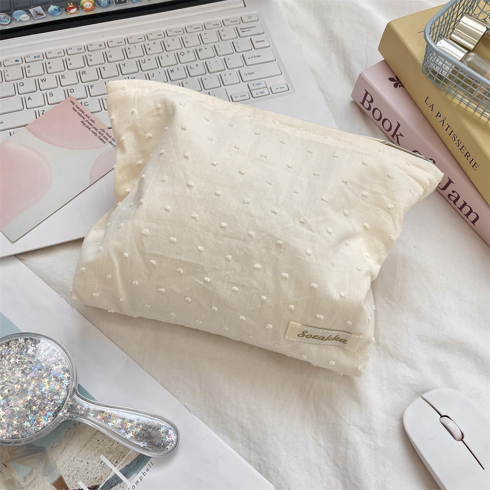 Polka dot jacquard light yellow