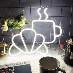 Enseigne néon LED en forme de tasse d'eau avec télécommande et support mural, idéale pour la décoration de bars à domicile, mariages, voitures privées, taxis et événements professionnels - Product Image 3