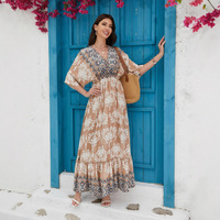 Robe Maxi à imprimé ethnique bohème pour femmes col en V demi manches robe fluide à plusieurs niveaux mode robe longue décontractée