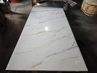 Dalles de marbre PVC haute brillance à installation facile, panneaux muraux UV, feuilles de faux marbre personnalisables pour la maison, l'hôpital, le salon, le hall