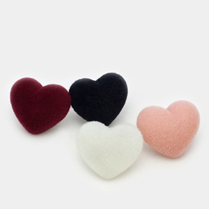 Résine Crème <span class=keywords><strong>Bouton</strong></span> En Gros Noir Coeur Résine Artisanat <span class=keywords><strong>Bouton</strong></span> Pour La Décoration - Product Image 1