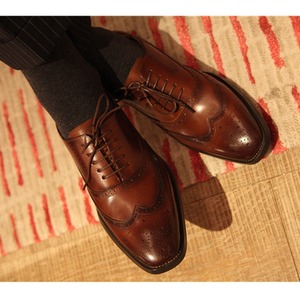 รองเท้าอ็อกซ์ฟอร์ดทรงเหลี่ยมสีดำ แต่งลายฉลุแบบ Brogue หนังแท้ทั้งคู่ ระบายอากาศได้ดี กันลื่น น้ำหนักเบา พื้นยาง - Product Image 4