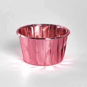 Fogli di <span class=keywords><strong>Alluminio</strong></span> Dorato e Argentato Impermeabili e Oleorepellenti a Doppio Lato con Bordo Arrotolato per Cupcake - Product Image 1