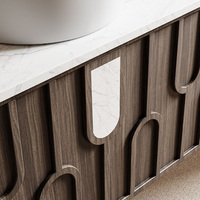 Meuble-lavabo flottant moderne en bois de noyer sculpté avec miroir ovale rétroéclairé par LED