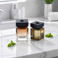 Diffuseur de parfum d'ambiance personnalisé écologique, flacon en verre carré de luxe, diffuseur à roseaux avec bouchons en bois noir, vente chaude