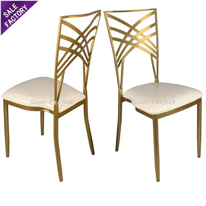 Chaise de mariage caméléon empilable en fer, en métal blanc doré Vente en gros - Product Image 1