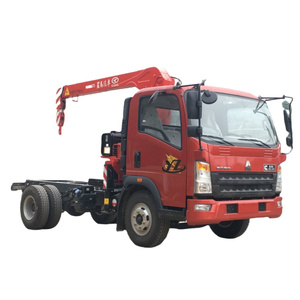 Grue montée sur camion HOWO Commander 154 chevaux 4X2 3,5 m - Product Image 4