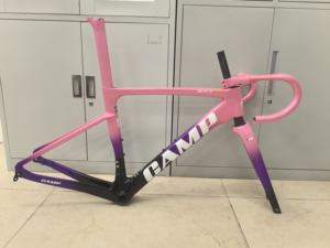 <span class=keywords><strong>Cadre</strong></span> de vélo de route Aero en carbone couleur personnalisable en usine pour <span class=keywords><strong>cadre</strong></span> de vélo de <span class=keywords><strong>course</strong></span> Oem - Product Image 4