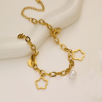 Bracelet pendentif fleur à cinq pétales en acier inoxydable de haute qualité rétro perle Ins Style bracelets de mode pour les femmes