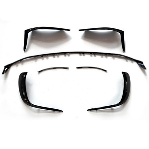 Pour <span class=keywords><strong>Classe</strong></span> C W206 OLIVER Kit de Spoiler Avant <span class=keywords><strong>en</strong></span> Plastique - Noir Brillant avec Motif Fibre de Carbone pour C43 AMG - Product Image 1