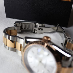 Nuevo Reloj Cronógrafo Mecánico Luminoso de Acero Inoxidable con Movimiento Automático Nh35 en Oro Rosa y Blanco - Product Image 4