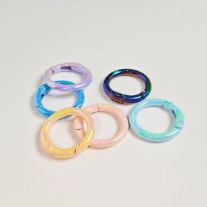Porte-clés en métal de haute qualité, pas cher, avec boucle ronde en alliage coloré par électrolyse UV, pour accessoires de bricolage - Product Image 3